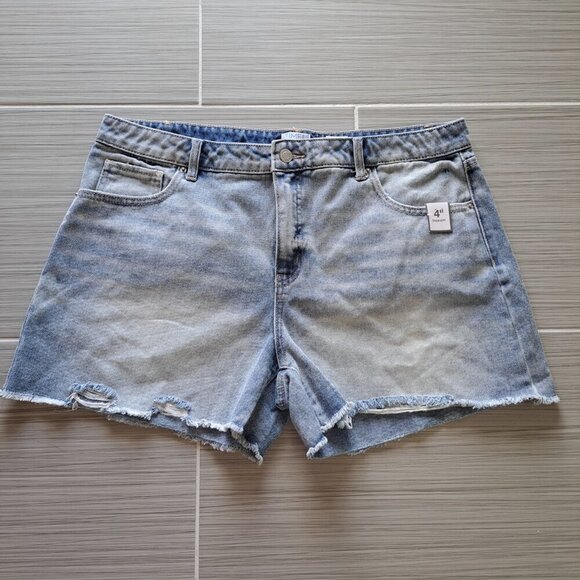 Time and Tru Pants - Women's Plus Size 16 Cut Off Distressed Denim Shorts 4" Inseam New Whiskers